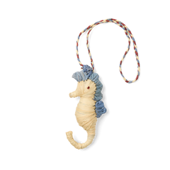 'd & Charmed - Raffia Seahorse T4